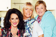 Birds Of A Feather. Image shows from L to R: Dorien Green (Lesley Joseph), Tracey Stubbs (Linda Robson), Sharon Theodopolopodous (Pauline Quirke). Copyright: Alomo Productions / Retort