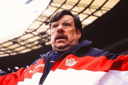 Mike Bassett: England Manager. Mike Bassett (Ricky Tomlinson). Copyright: Artists Independent Films