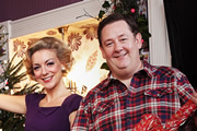 Mr Stink. Image shows from L to R: Mother (Sheridan Smith), Dad (Johnny Vegas). Copyright: BBC / DEW Productions