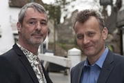 Over To Bill. Image shows from L to R: Jez (Neil Morrissey), Bill Onion (Hugh Dennis). Copyright: Baby Cow Productions / Three Feet Productions