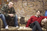 Peep Show. Image shows from L to R: Jeremy Usbourne (Robert Webb), Mark Corrigan (David Mitchell). Copyright: Objective Productions