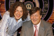 QI. Image shows from L to R: Alan Davies, Stephen Fry. Copyright: TalkbackThames