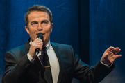 Tonight At The London Palladium. Bradley Walsh. Copyright: ITV Studios