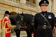 The Royal Bodyguard. Captain Guy Hubble (David Jason). Copyright: Hat Trick Productions / Busby Productions