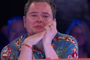 Alan Carr Does Deal Or No Deal. Alan Carr