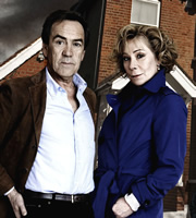 My Family. Image shows from L to R: Ben Harper (Robert Lindsay), Susan Harper (Zoë Wanamaker). Copyright: DLT Entertainment Ltd. / Rude Boy Productions