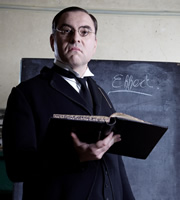 Blandings. Rupert Baxter (David Walliams). Copyright: Mammoth Screen