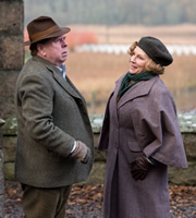 Blandings. Image shows from L to R: Clarence (Timothy Spall), Connie (Jennifer Saunders). Copyright: Mammoth Screen