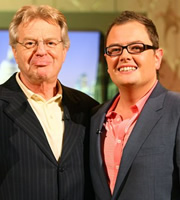 Alan Carr: Chatty Man. Image shows from L to R: Jerry Springer, Alan Carr. Copyright: Open Mike Productions