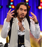 Alan Carr: Chatty Man. Russell Brand. Copyright: Open Mike Productions