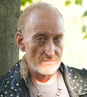 Common Ground. Floyd (Charles Dance). Copyright: Baby Cow Productions