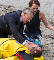 Doc Martin. Image shows from L to R: Dr Martin Ellingham (Martin Clunes), Morwenna Newcross (Jessica Ransom), Steve Baker (Daniel Ryan). Copyright: Buffalo Pictures / Homerun Productions