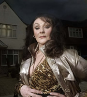 Friday Night Dinner. Sheila Bloom (Frances Barber). Copyright: Popper Pictures / Big Talk Productions