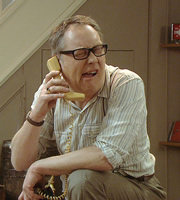 House Of Fools. Vic (Vic Reeves). Copyright: BBC / Pett Productions