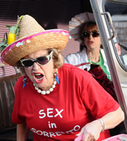 Ladies Of Letters. Image shows from L to R: Vera Small (Anne Reid), Irene Spencer (Maureen Lipman). Copyright: Tiger Aspect Productions