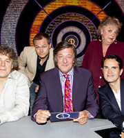 QI. Image shows from L to R: Alan Davies, Jack Dee, Stephen Fry, Jo Brand, Jimmy Carr. Copyright: TalkbackThames