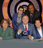 QI. Image shows from L to R: Alan Davies, Sue Perkins, Stephen Fry, Reginald D Hunter, Jimmy Carr. Copyright: TalkbackThames