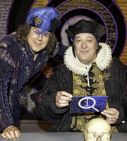 QI. Image shows from L to R: Alan Davies, Stephen Fry. Copyright: TalkbackThames