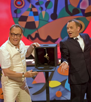 Shooting Stars. Image shows from L to R: Vic Reeves, Bob Mortimer. Copyright: Channel X / Pett Productions