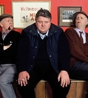 Still Game. Image shows from L to R: Jack Jarvis (Ford Kiernan), Davie (Robbie Coltrane), Victor McDade (Greg Hemphill). Copyright: The Comedy Unit / Effingee Productions