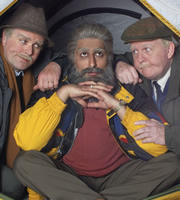 Still Game. Image shows from L to R: Victor McDade (Greg Hemphill), Navid Harrid (Sanjeev Kohli), Jack Jarvis (Ford Kiernan). Copyright: The Comedy Unit / Effingee Productions