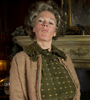 This Is Jinsy. Joan Jenkins (Olivia Colman). Copyright: The Welded Tandem Picture Company