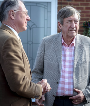 Boomers. Image shows from L to R: Trevor (James Smith), Alan (Philip Jackson). Copyright: Hat Trick Productions