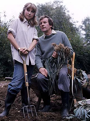 The Good Life. Image shows from L to R: Barbara Good (Felicity Kendal), Tom Good (Richard Briers). Copyright: BBC