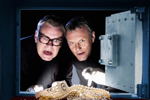 The Invisibles. Image shows from L to R: Syd Woolsey (Warren Clarke), Maurice Riley (Anthony Head). Copyright: Company Pictures