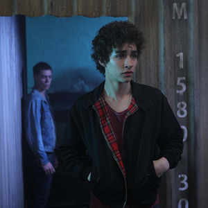 Misfits. Image shows from L to R: Jamie (Sam Keeley), Nathan (Robert Sheehan). Copyright: Clerkenwell Films