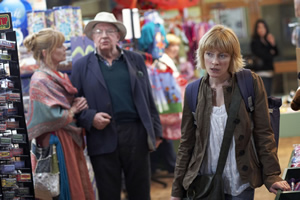 Outnumbered. Image shows from L to R: Auntie Angela (Samantha Bond), Frank (Grandad) (David Ryall), Sue (Claire Skinner). Copyright: Hat Trick Productions