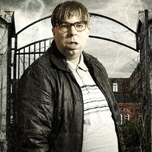 Psychoville. David Sowerbutts (Steve Pemberton). Copyright: BBC