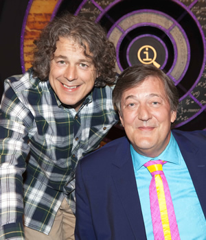 QI. Image shows from L to R: Alan Davies, Stephen Fry. Copyright: TalkbackThames