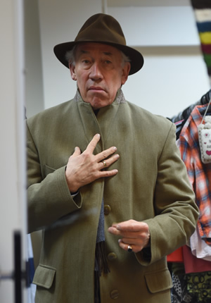 The Rebel. Henry Palmer (Simon Callow). Copyright: Retort