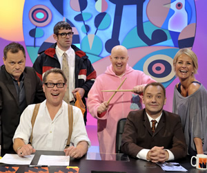 Shooting Stars. Image shows from L to R: Jack Dee, Vic Reeves, Angelos Epithemiou (Dan Skinner), George Dawes (Matt Lucas), Bob Mortimer, Ulrika Jonsson. Copyright: Channel X / Pett Productions