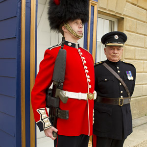 The Royal Bodyguard. Captain Guy Hubble (David Jason). Copyright: Hat Trick Productions / Busby Productions