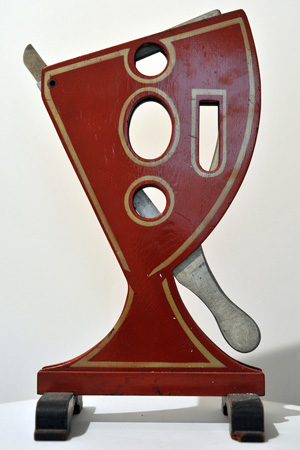 Tommy Cooper's guillotine prop