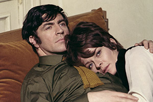 A Day In The Death Of Joe Egg. Image shows from L to R: Bri (Alan Bates), Sheila (Janet Suzman)