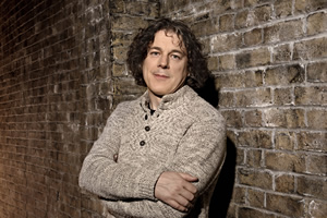 Alan Davies: As Yet Untitled. Alan Davies