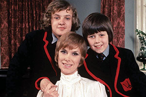 ...And Mother Makes Three. Image shows from L to R: Simon Harrison (Robin Davies), Sally Harrison (Wendy Craig), Peter Harrison (David Parfitt). Copyright: Thames Television