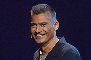 Danny Bhoy: Mr Priority