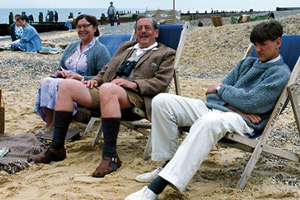 East Of Ipswich. Image shows from L to R: Mrs. Burrill (Pat Heywood), Mr. Burrill (John Nettleton), Richard Burrill (Edward Rawle-Hicks). Copyright: BBC