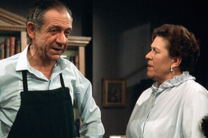 George And The Dragon. Image shows from L to R: George Russell (Sid James), Gabrielle Dragon (Peggy Mount). Copyright: Associated Television