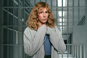 Hard Cell. Ange (Catherine Tate)