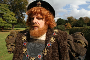 Horrible Histories. Henry VIII (Rowan Atkinson). Copyright: Lion Television / Citrus Television