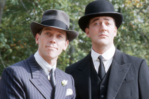 Jeeves And Wooster. Image shows from L to R: Bertie Wooster (Hugh Laurie), Jeeves (Stephen Fry). Copyright: Picture Partnership Productions Jeeves And Wooster. Image shows from L to R: Bertie Wooster (Hugh Laurie), Jeeves (Stephen Fry). Copyright: Picture Partnership Productions