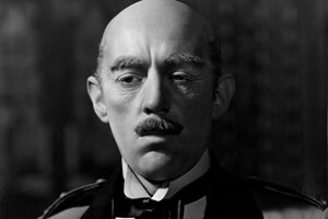 Kind Hearts And Coronets. The General D'Ascoyne (Alec Guinness). Copyright: STUDIOCANAL / Ealing Studios