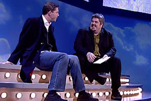 Lee Evans Up Close. Image shows from L to R: Lee Evans, Phill Jupitus. Copyright: Little Mo Films