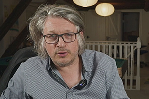 Me1 versus Me2 Snooker with Richard Herring. Richard Herring