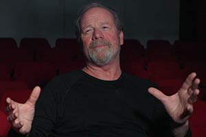 Orphans Reunited. Peter Mullan. Copyright: Hopscotch Films